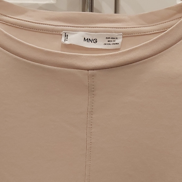 Mango blush colored pull-over top - Picture 2 of 4